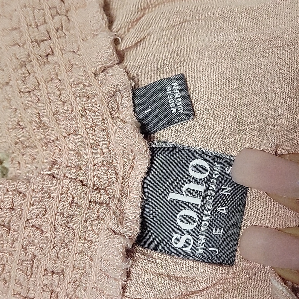Boho-inspired Blouse - Picture 5 of 5